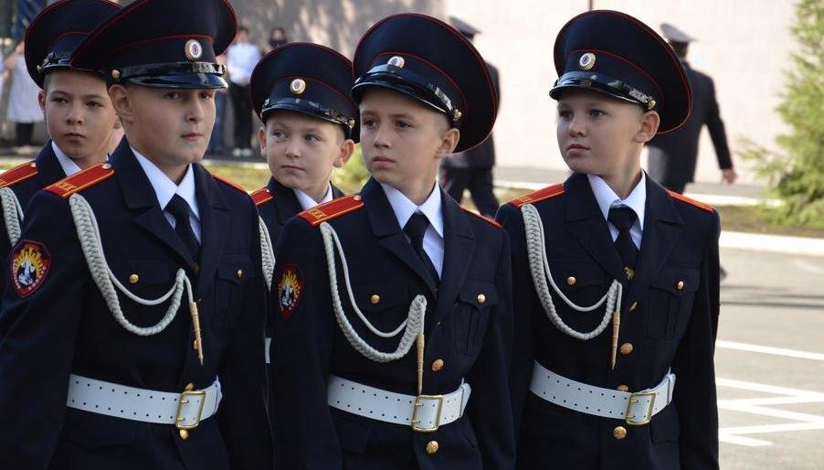 Форма кадетов для девочек. Кадет 777. Кадеты 112 серия. Кадет 777. Форма павловская кадетская школа.