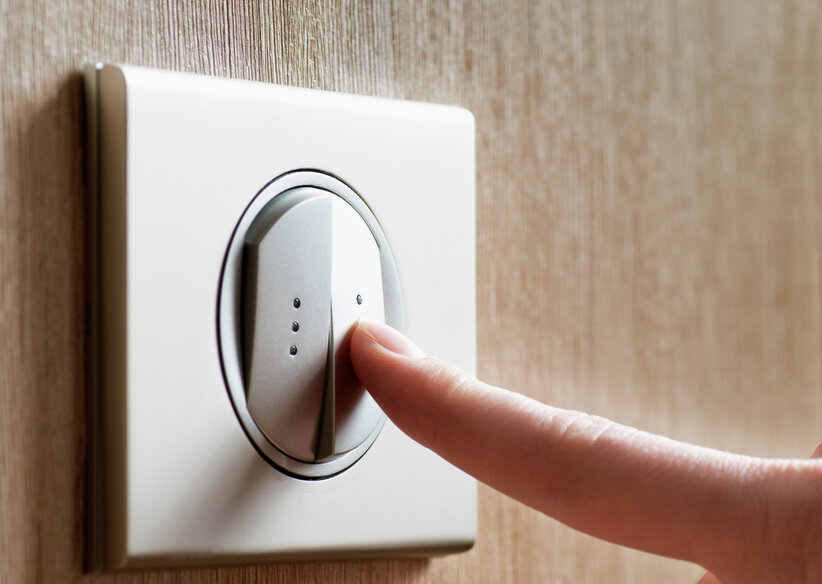 кнопочный выключатель