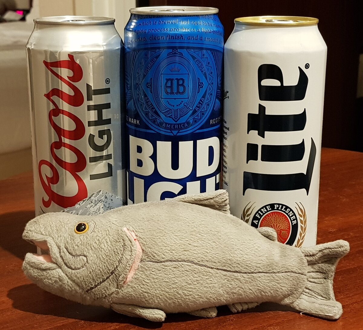 Coors, Bud и Miller. Все Lite