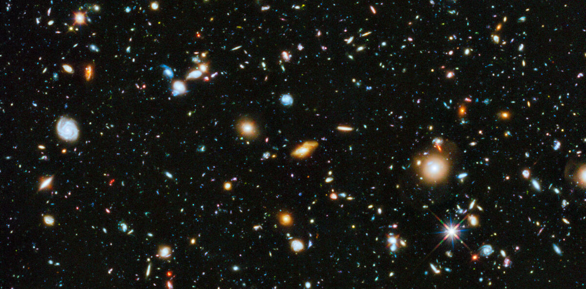 Снимок участка неба телескопом Hubble. Источник: nasa.gov