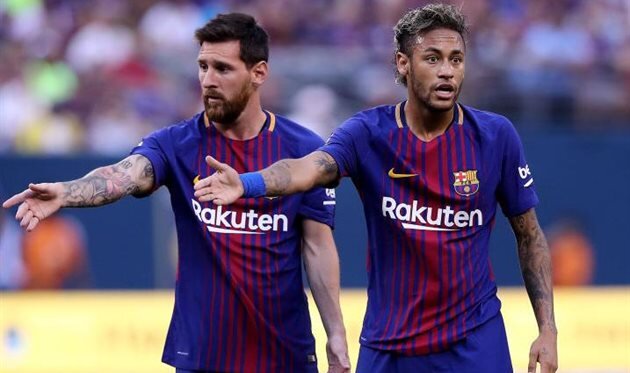 Месси вместе с Неймаром. Поддерживайте статьи лайками - это мотивирует нас!
Фото взято с сайта football.ua