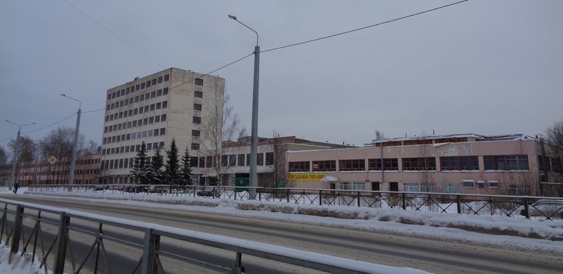  Фото: Wikimapia.orgВ 8-этажном здании произошел пожар на первом этаже.