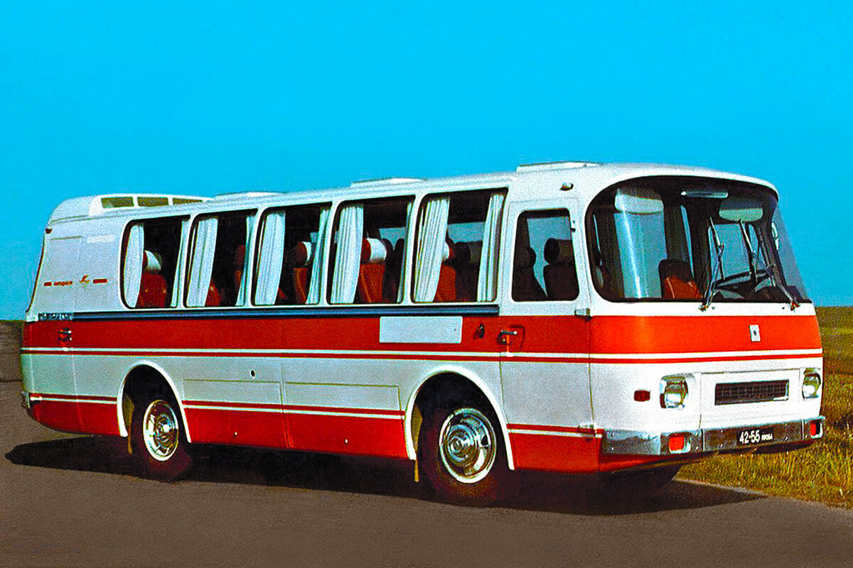 Soviet bus. Большой Советский автобус.