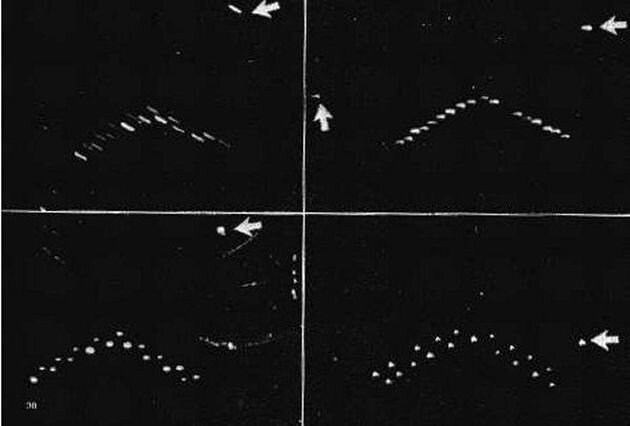 Снимок летящих огней в небе Лаббок