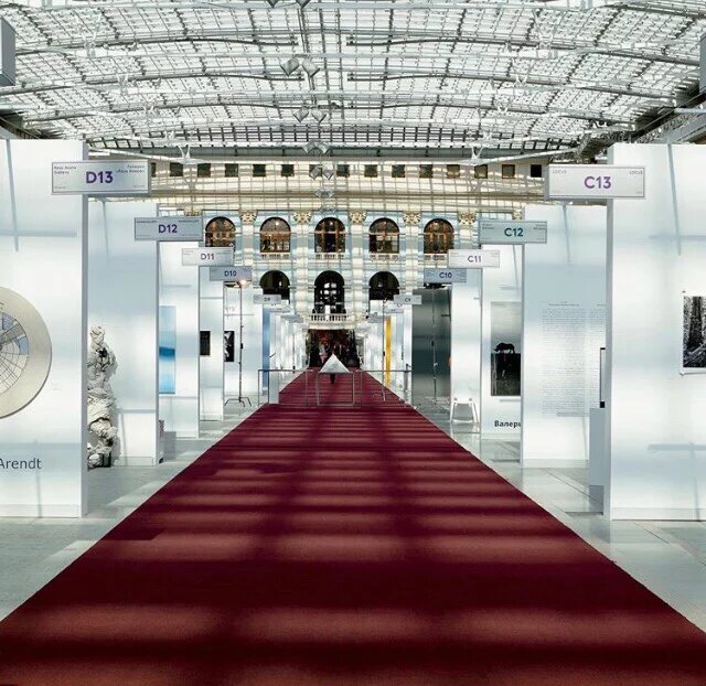 Ярмарка Cosmoscow. Источник фото: Instagram: @cosmoscowfair