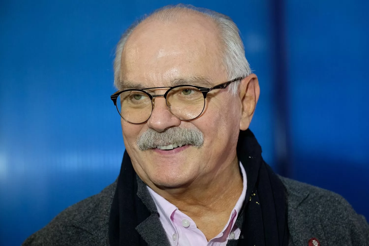 Председатель Союза кинематографистов России с 1998 года. Трижды лауреат Государственной премии Российской Федерации.