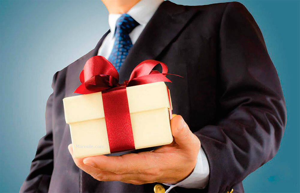 Какие бизнес-подарки дарить на Новый год