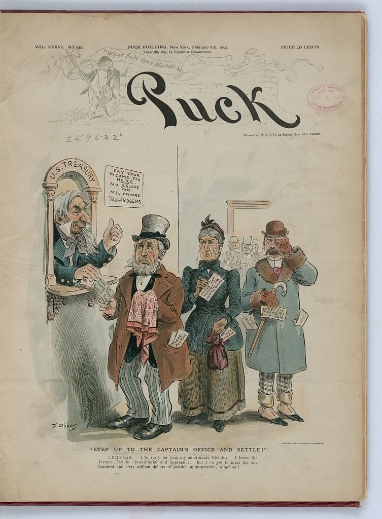 Библиотека Конгресса США. Иллюстрация из выпуска журнала Puck magazine 1895 года, показывающая Гэтти Грин, Рассела Сейджа и Джорджа Дж.Гулда, стоящих в очереди и плачущих, когда они передают свои налоговые чеки рядом с уведомлением, в котором говорится: ”заплатите свой подоходный налог здесь - нет спасения для уклоняющихся от уплаты налогов миллионеров”. 