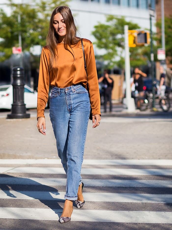 Лаконичные джинсы везде будут выглядеть уместно