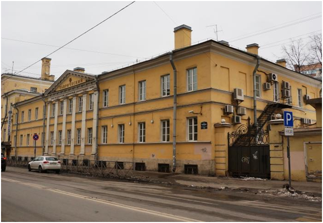 Казармы лейб-гвардии Преображенского полка в Санкт-Петербурге в наши дни. Фото с сайта: https://photos.wikimapia.org/p/00/05/38/03/80_big.jpg
