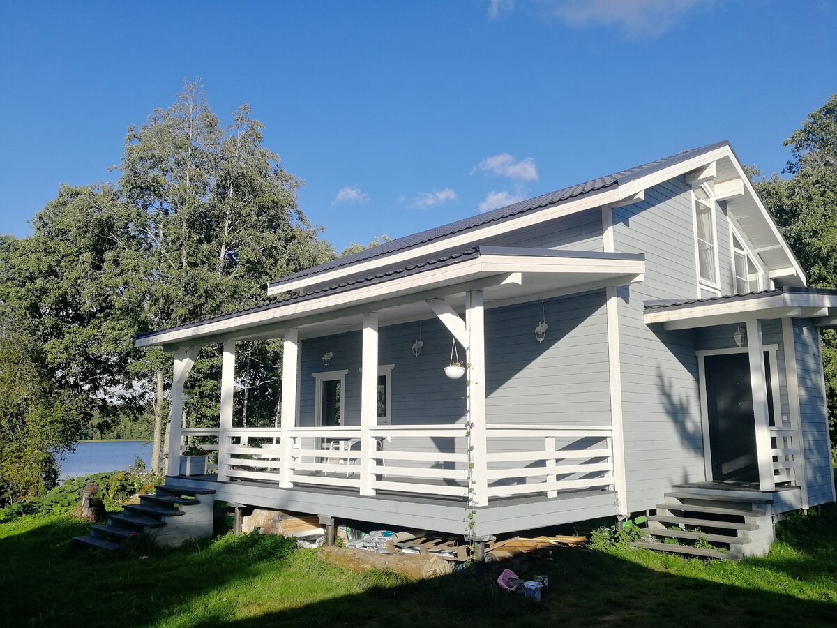 Фасад покрашен Valti Color. Цвет: Рассвет