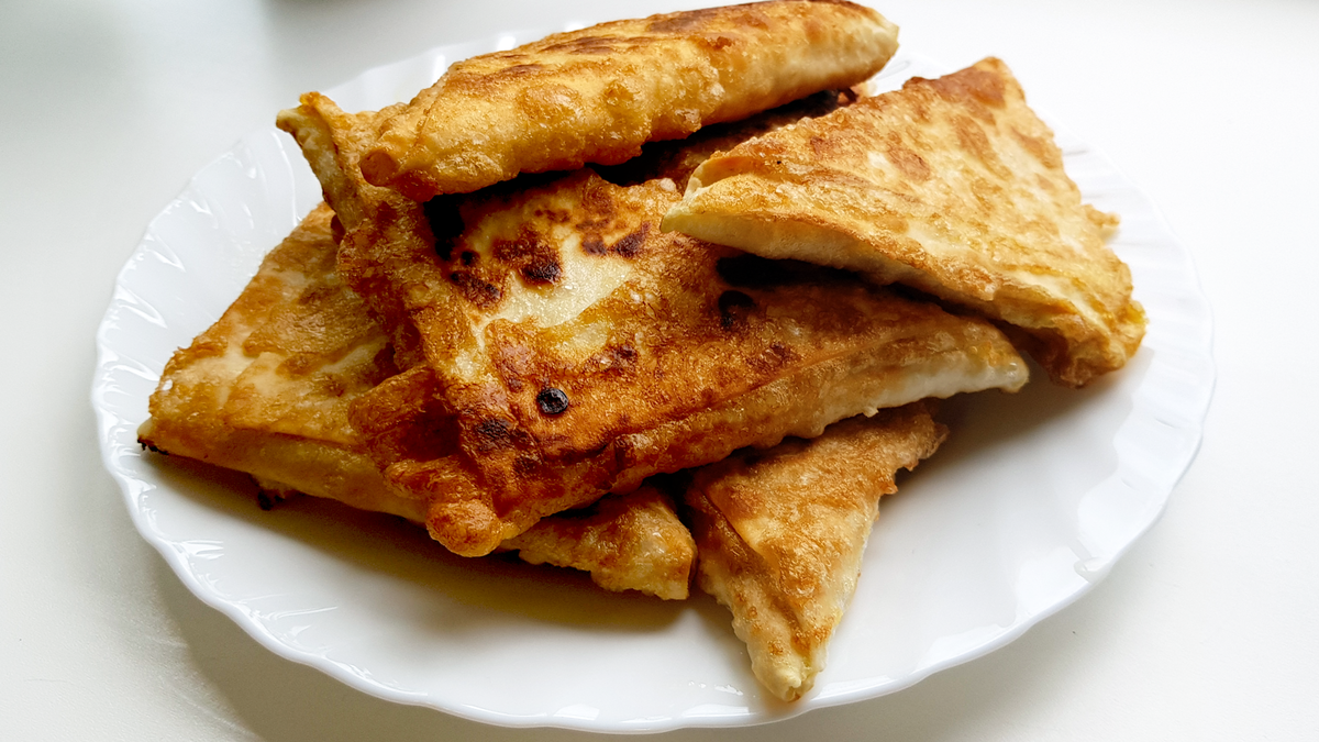 Вкусные конвертики из лаваша с начинкой