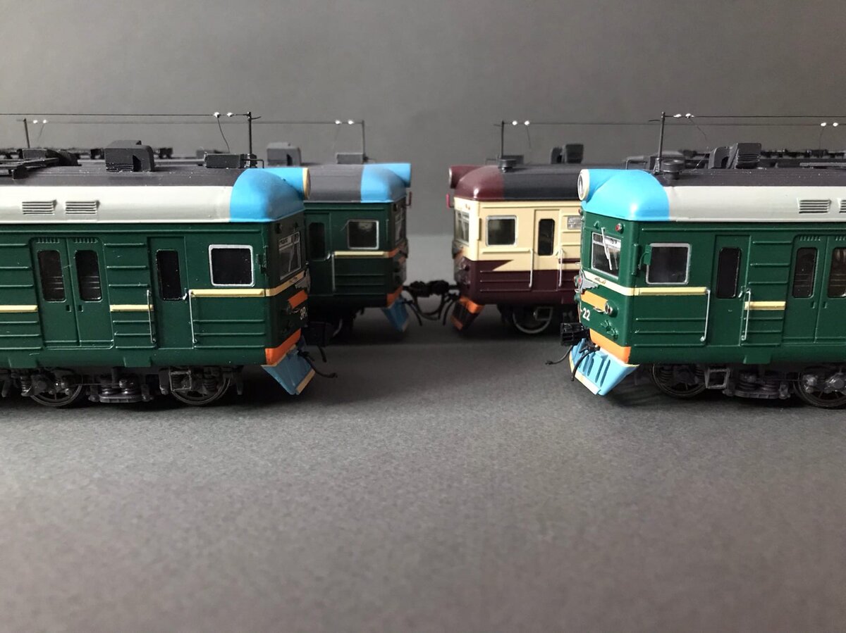 Модель электропоезда ЭР22-22