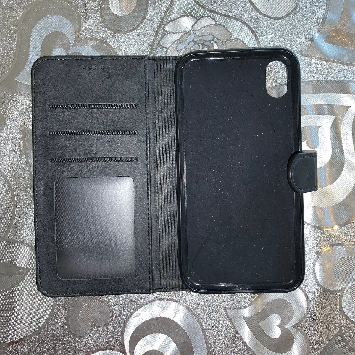 Мой чехол-книжка.