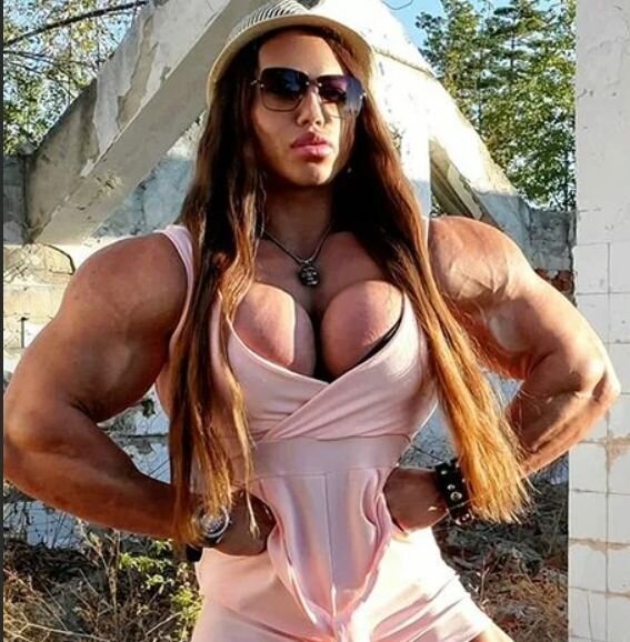 Что будет с девушкой если она начнет тренироваться с тяжелыми штангами и гантелями?