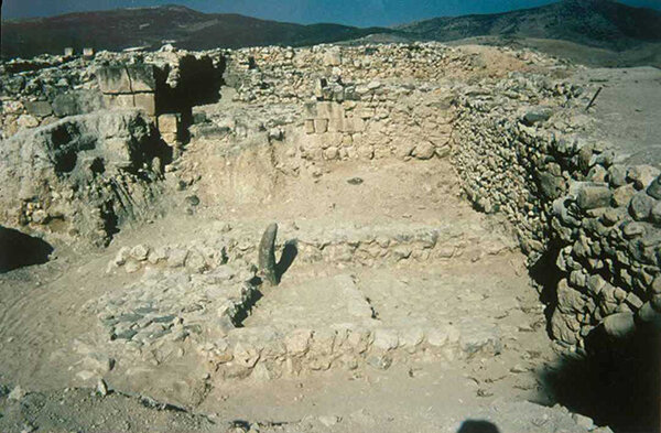 Железный век I Базальтовый столб