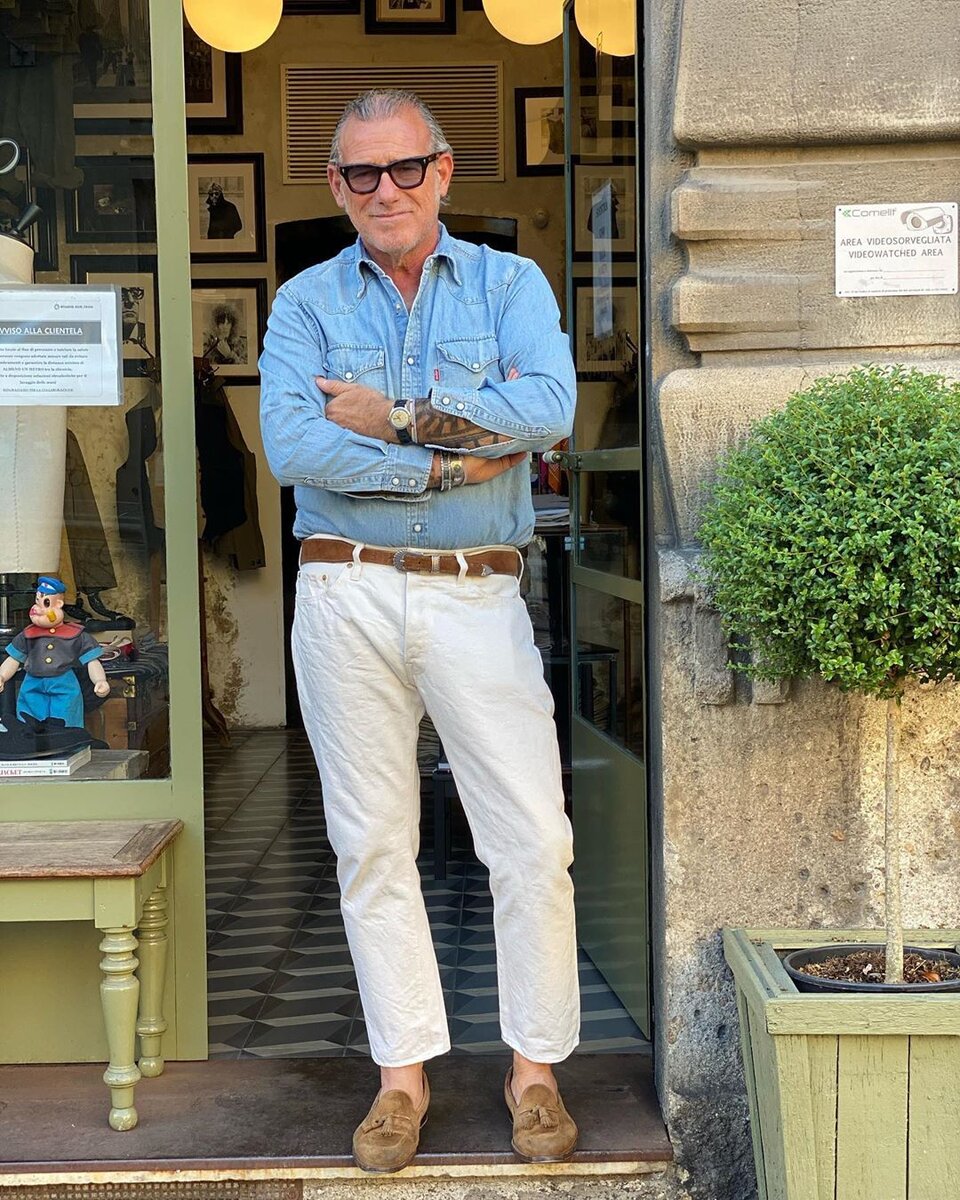 Алессандро Скварци, основатель бренда "Fortela" - известный апологет белых джинс.