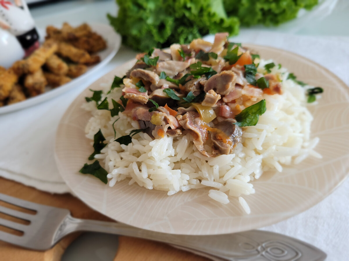 Куриные желудки на пару