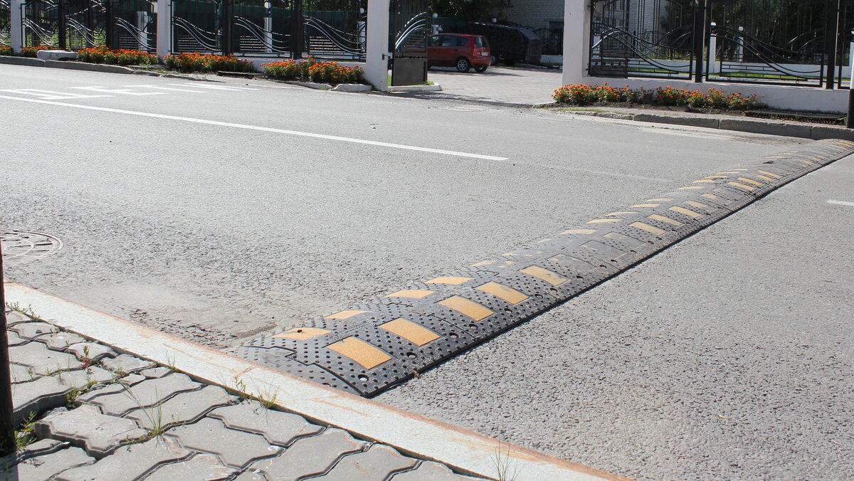    В Нефтеюганске решили обезопасить очаги аварийности