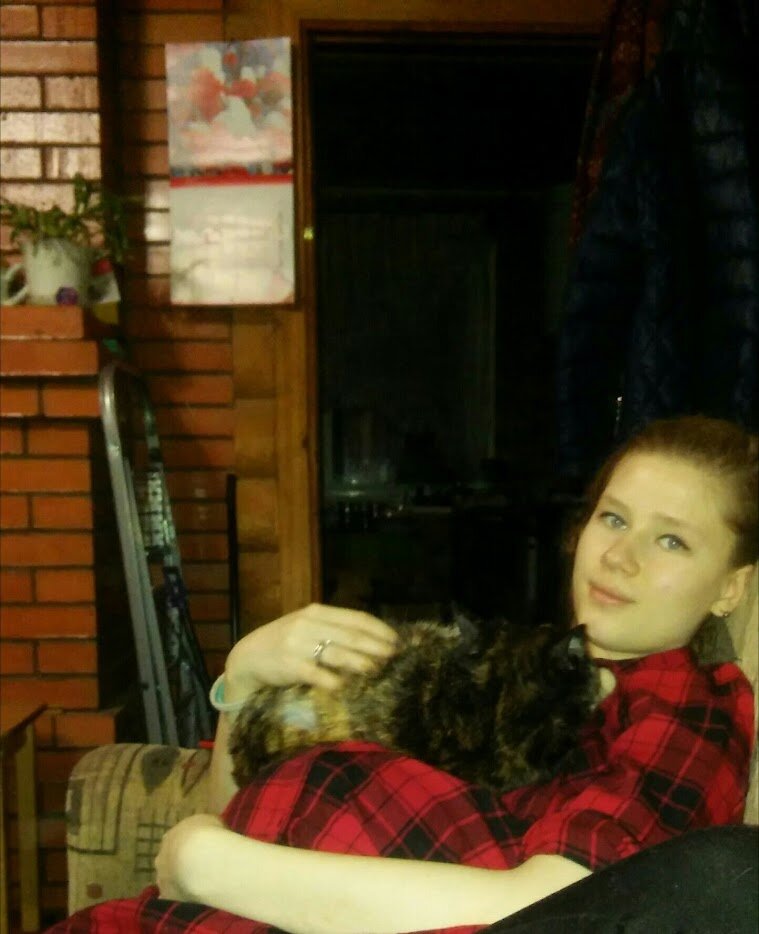 а вот тут уже все, одуванчик с большииими щеками и тоооненьким стебельком (я про ноги)