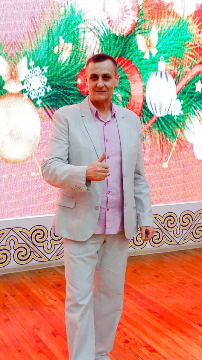 Валерий Крик, лидер и вокалист группы "Ступени"