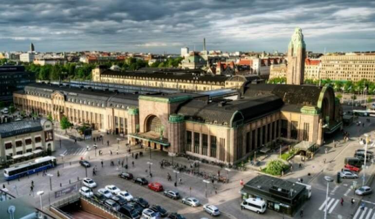 Финляндия, что немаловажно, предлагает доступное образование.Также эта страна заняла высокое место в категории «здоровье и благополучие».