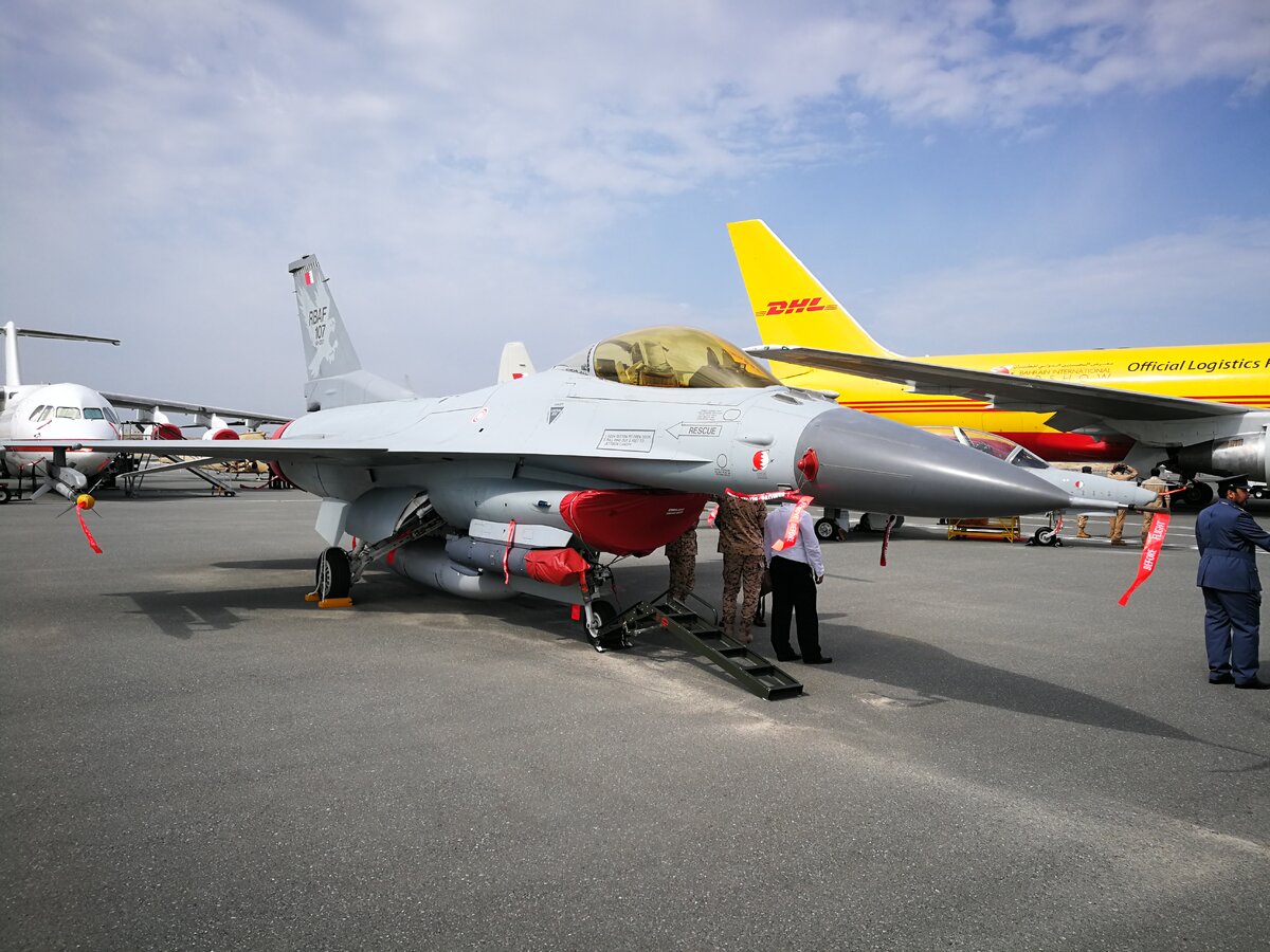 Истребитель F-16C Фото: Дзен-Милитаризм