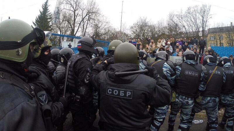 Участие в массовых беспорядках. СОБР на митинге. Пресечение массовых беспорядков. ОМОН Балтика. Отряд ОМОН Балтика.