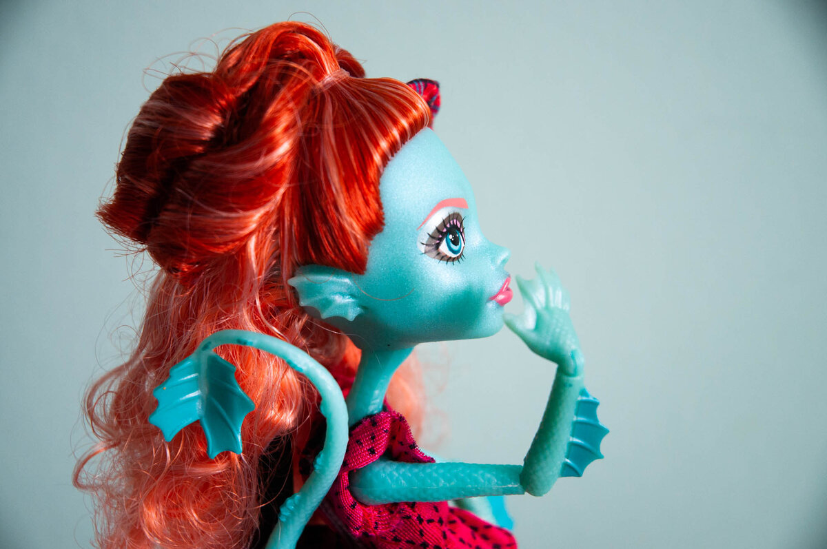 Кукла Monster High Лорна Макнесси