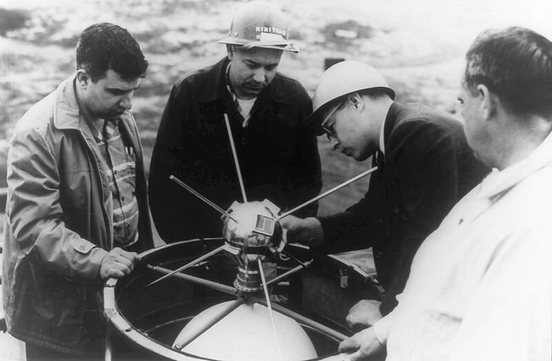 Команда ученых «Авангарда I». 1958 год. Изображение: Naval Research Laboratory.