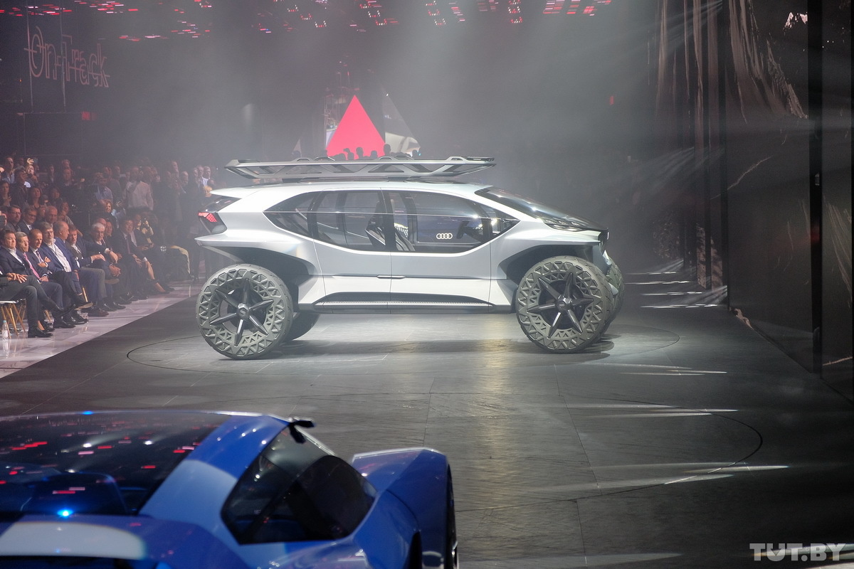 Audi AI: TRAIL Quattro