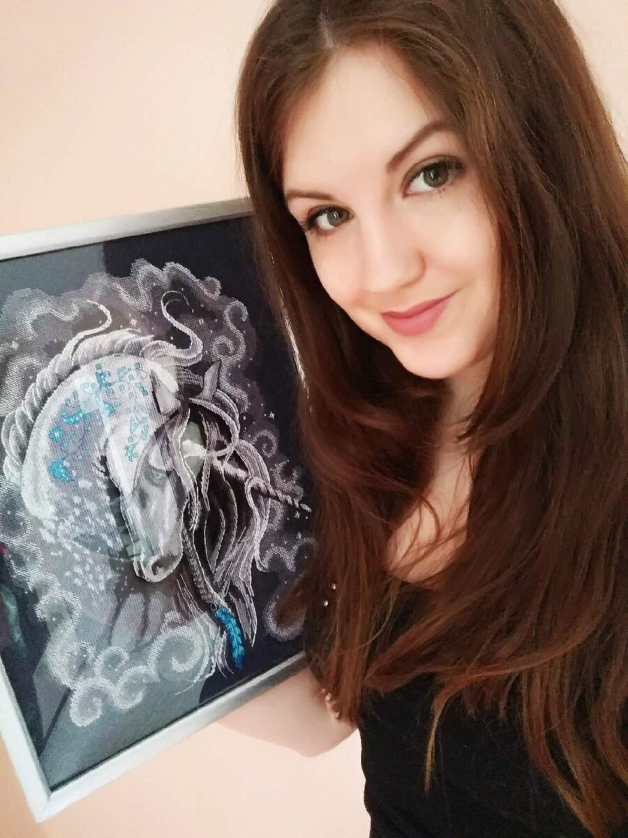 Со страницы в Инстаграме мастера: https://instagram.com/vikulya_creative