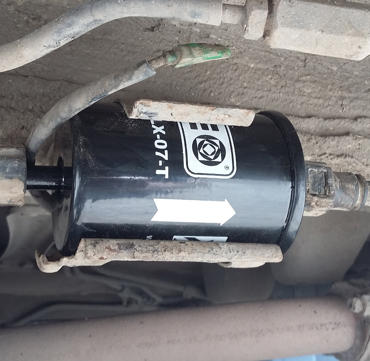 топливный фильтр инжекторного автомобиля