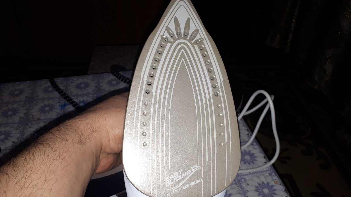 Сам утюг