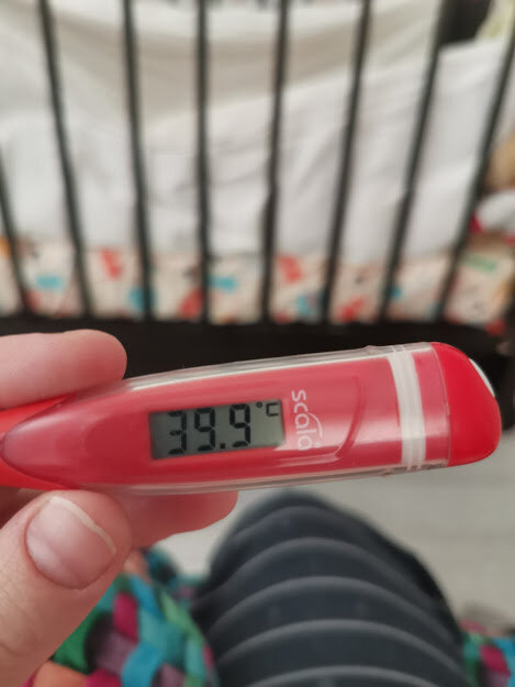 Фото из личного архива. Температура у ребенка.