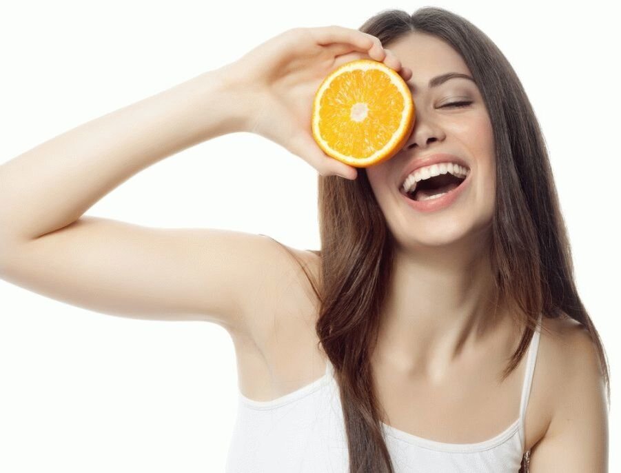 Потребление в своем рационе определенных продуктов питания может помочь сохранить вашу иммунную систему сильной. Если вы ищете способы предотвратить простуду и грипп зимой, первым делом вам следует посетить местный продуктовый магазин. Планируйте свое питание, чтобы включить эти 15 мощных усилителей иммунной системы.