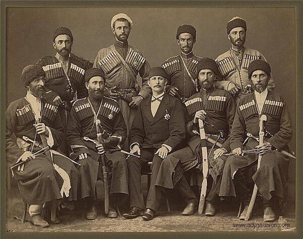 Черкесы