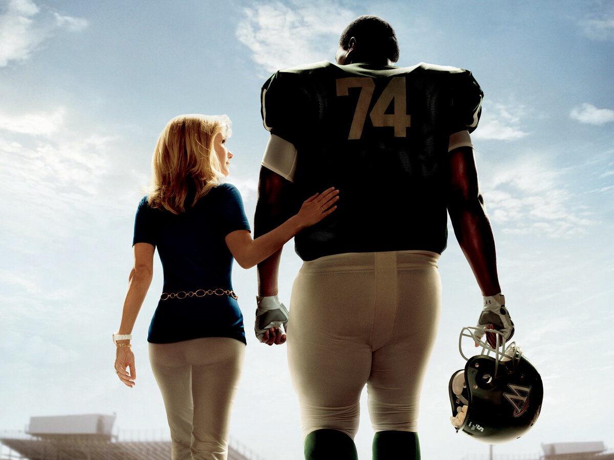 "Невидимая сторона"  2009г. биография, драма. КиноПоиск 8,2 из 10 Вся Иллюстрация с Яндекс