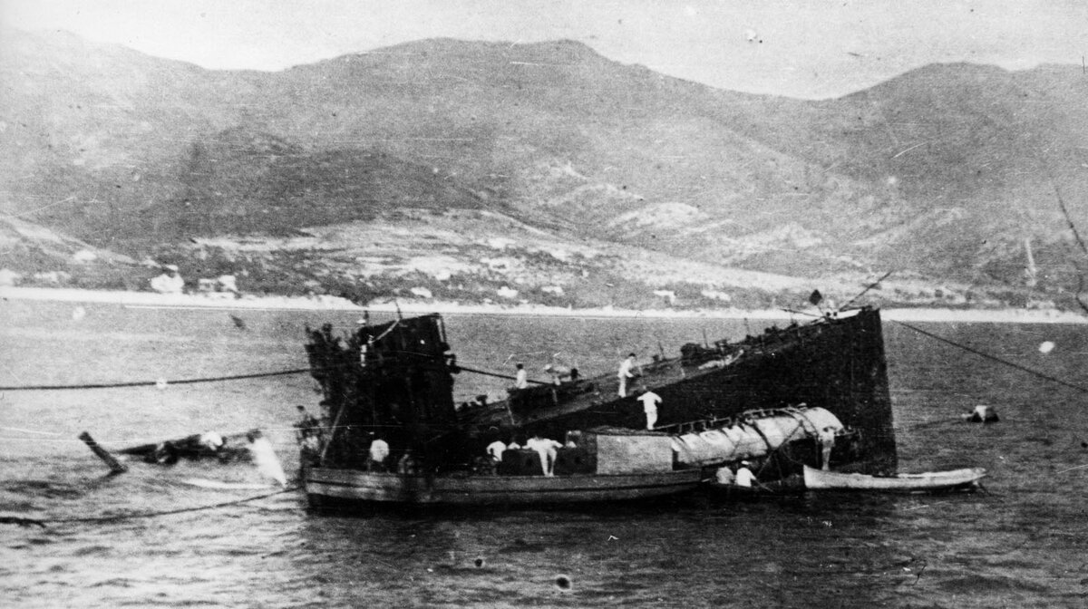 Подъем эсминца "Калиакрия". Новороссийск 1925 г.