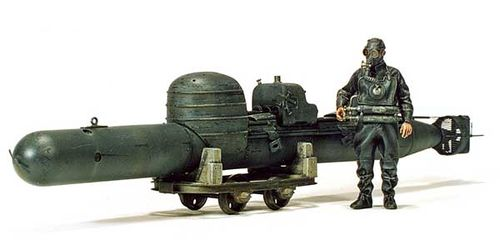 Итальянсое чудо-оружие - управляемая торпеда "Майале" (боров).