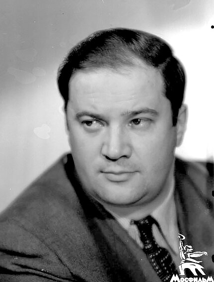 Юрий Озеров