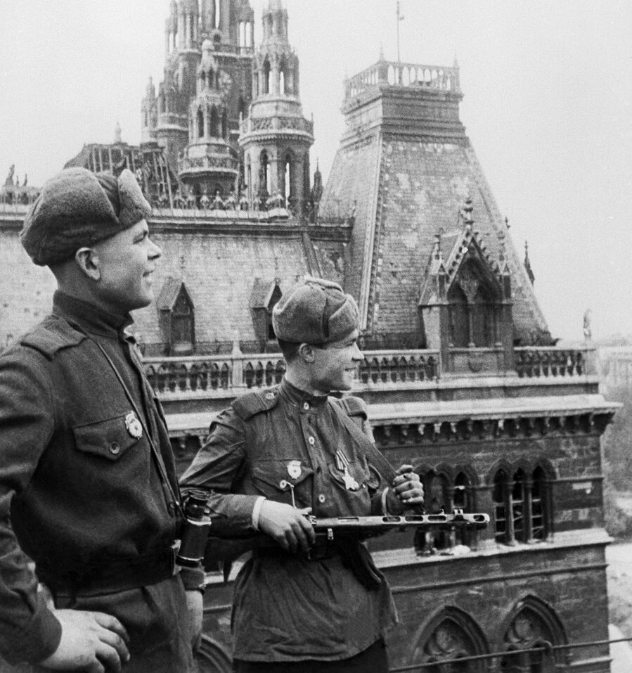 Вена 1945