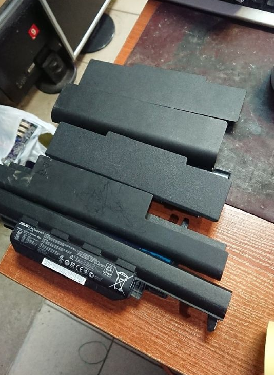 Фото из архива: аккумуляторные батареи от ноутбуков