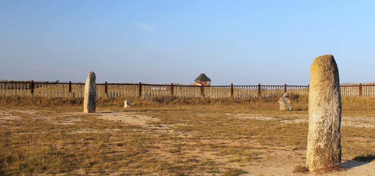 Мегалиты в Ахуново