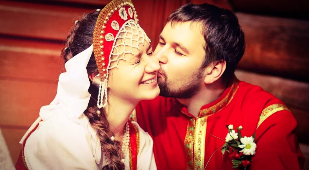 И хорошо, если при женитьбе была любовь) 