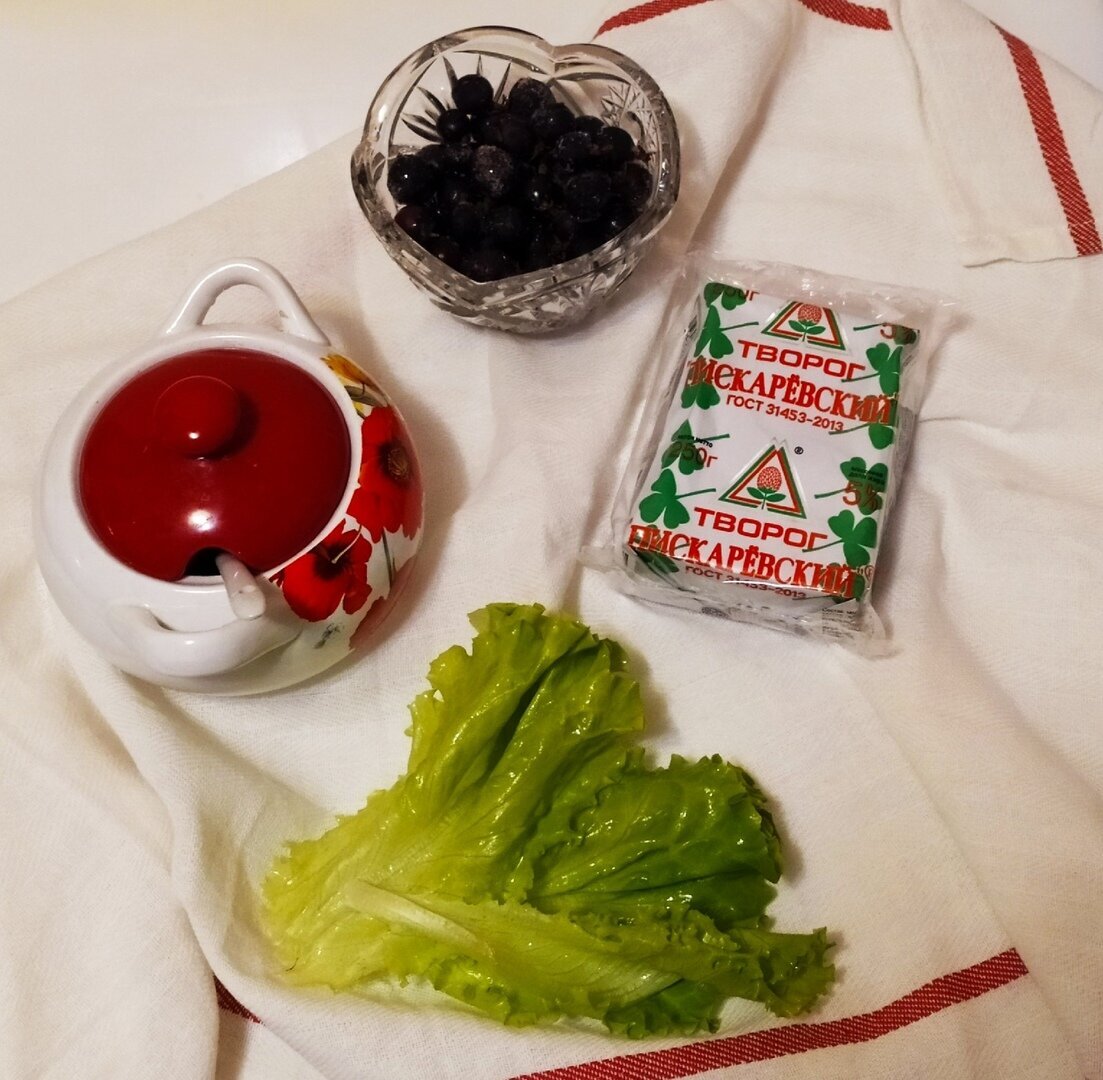 Ингредиенты для жареной смородины с творогом