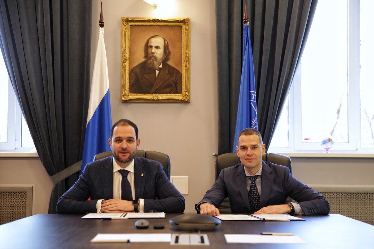 Александр Мажуга (РХТУ) и Михаил Сергеев (КФУ)