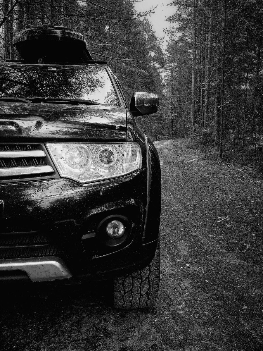 Сейчас езжу в основном на Mitsubishi Pajero Sport G2