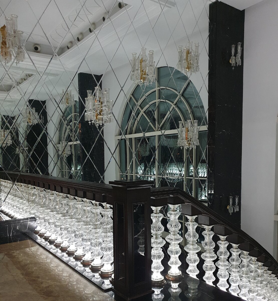 Корпус Делюкс