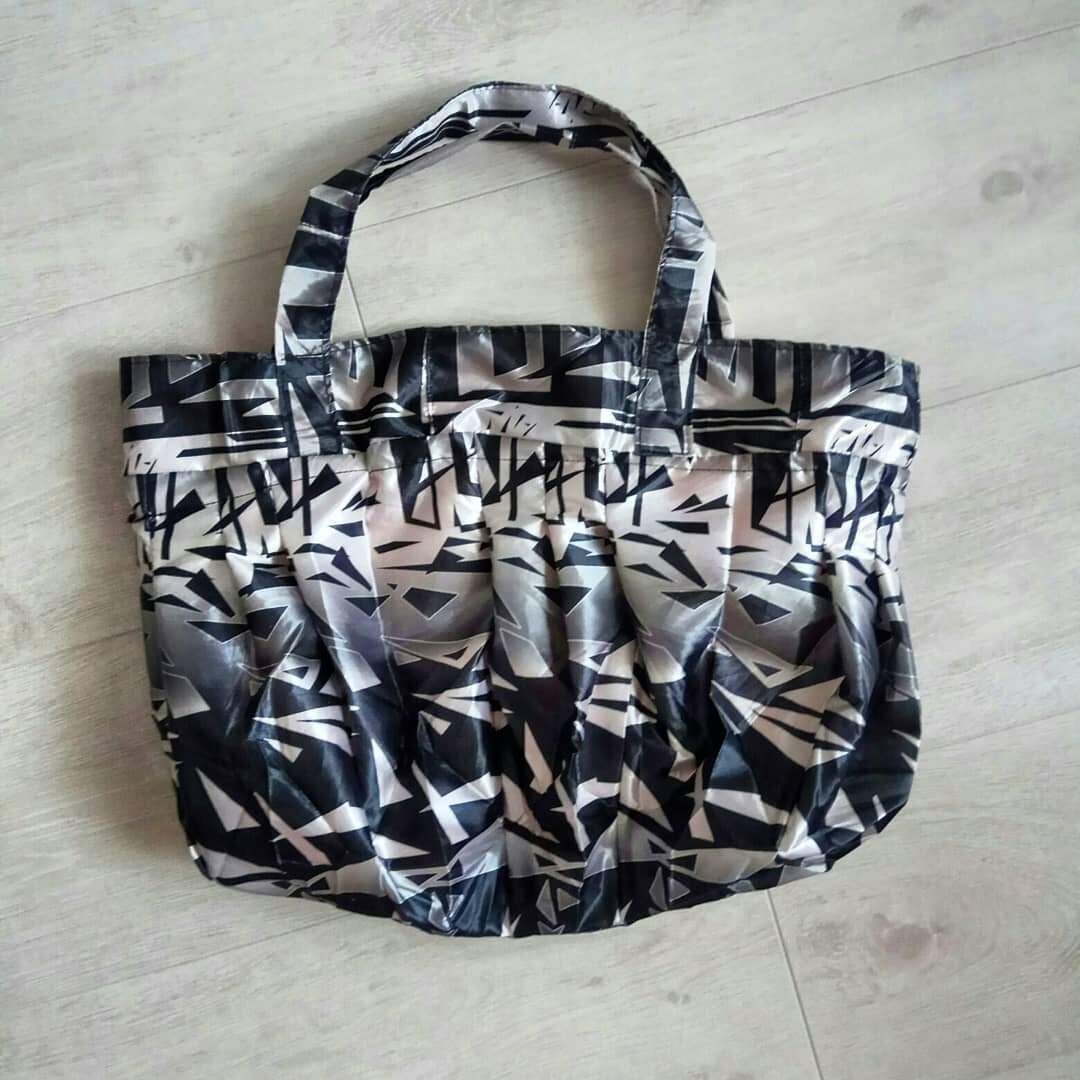 Так выглядит готовая сумка.